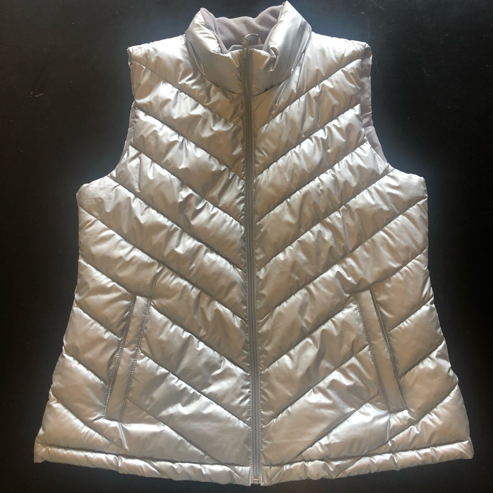 Women’s GAP Puffy Vest Silver Sz-large